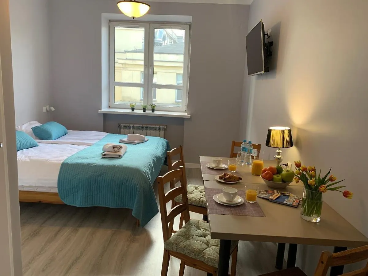 Jasna Hotelik Warsaw 0*,